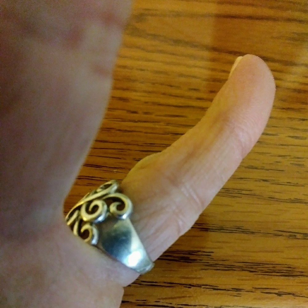 Sterling Silver Scrollwork Ring - image 4